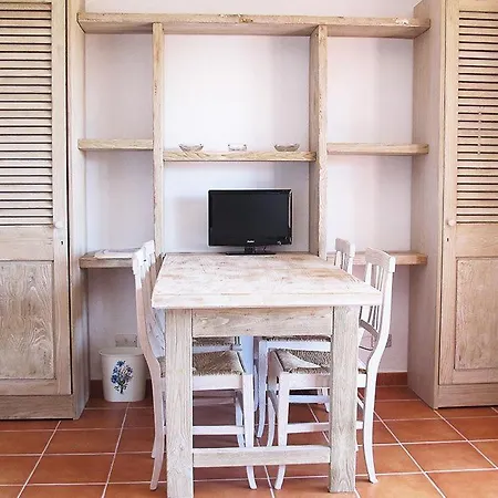 - Vista Mare Da 4 A 6 Posti Letto Apartment Porto Cervo