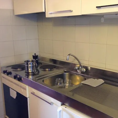 - Vista Mare Da 4 A 6 Posti Letto Apartment *